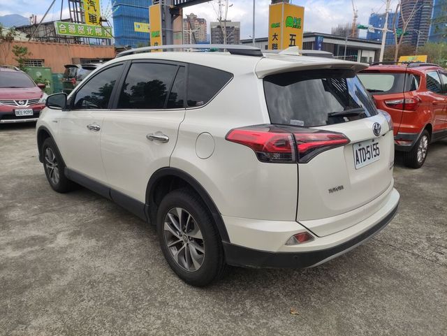 TOYOTA豐田 RAV4  第9張相片