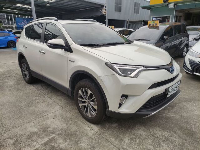 TOYOTA豐田 RAV4  第10張相片