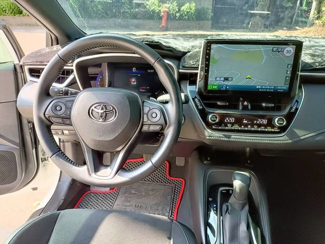 TOYOTA豐田 COROLLA SPORT  第9張相片