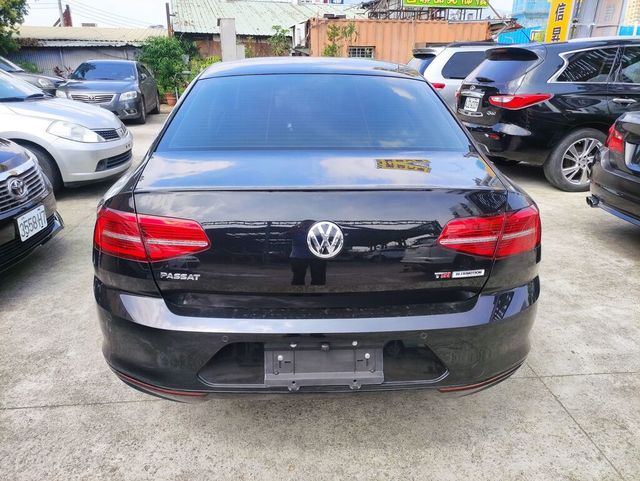 VOLKSWAGEN福斯 PASSAT  第4張相片