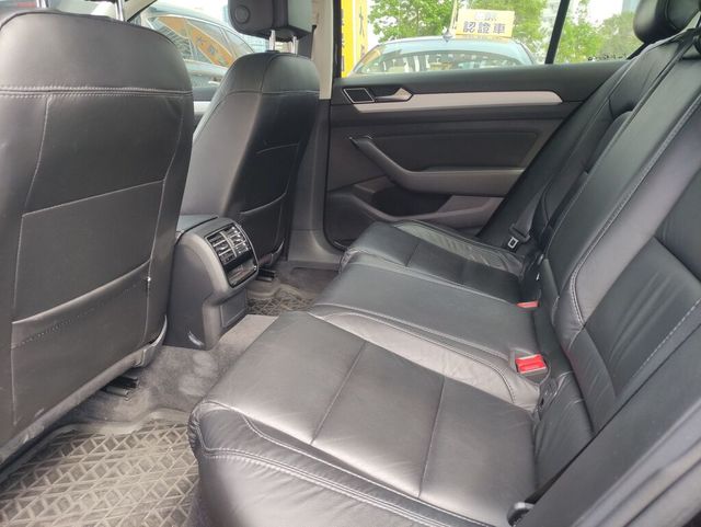 VOLKSWAGEN福斯 PASSAT  第7張相片
