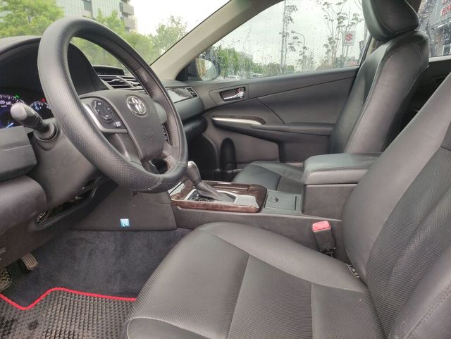 TOYOTA豐田 CAMRY  第8張相片