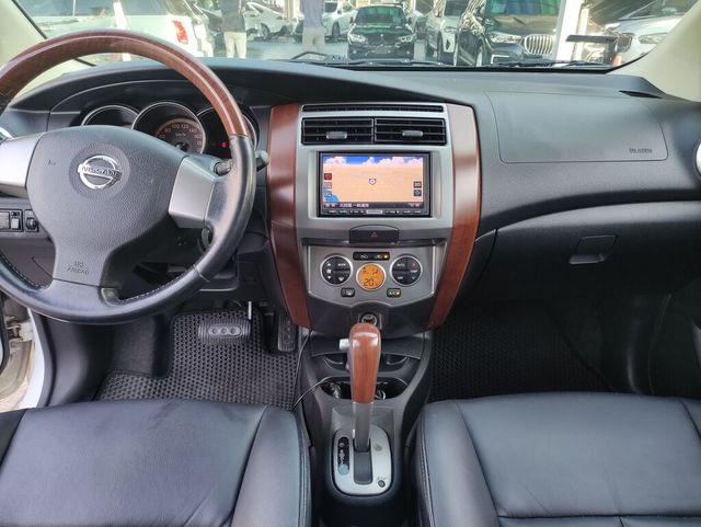NISSAN日產 LIVINA  第5張相片