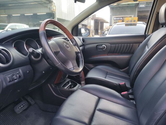 NISSAN日產 LIVINA  第8張相片