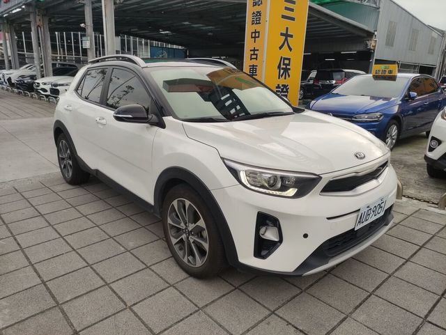 KIA起亞 STONIC  第10張相片