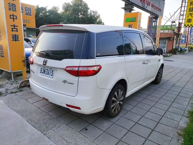 LUXGEN納智捷 7 MPV  第2張相片