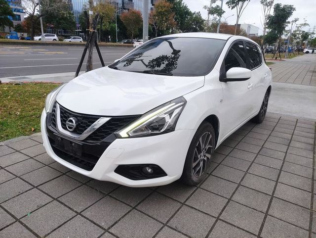NISSAN日產 TIIDA  第1張相片