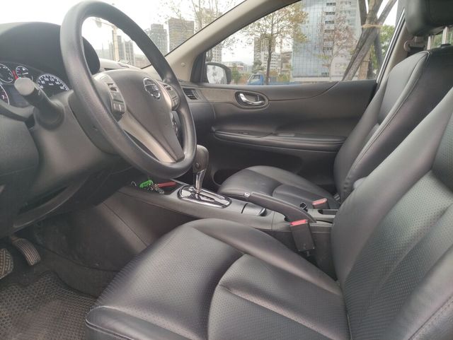 NISSAN日產 TIIDA  第8張相片