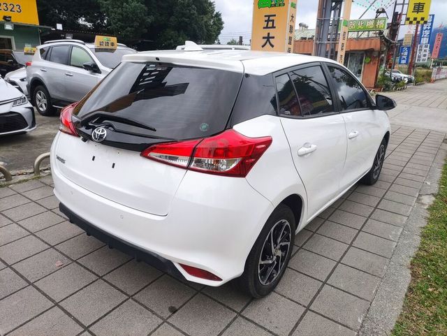 TOYOTA豐田 YARIS  第2張相片