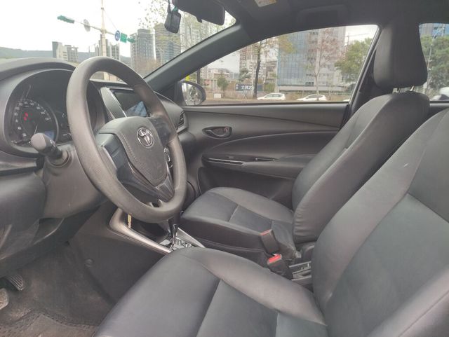 TOYOTA豐田 YARIS  第8張相片