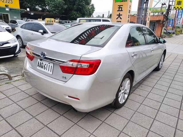 TOYOTA豐田 CAMRY HYBRID  第2張相片