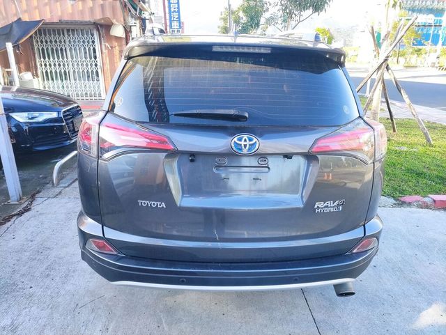 TOYOTA豐田 RAV4  第4張相片