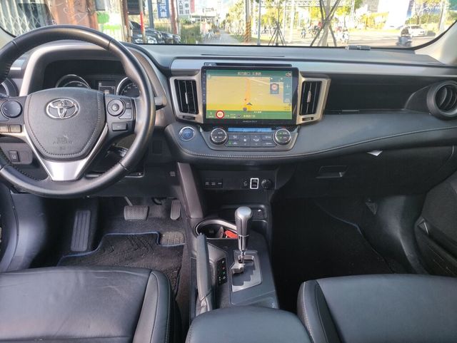 TOYOTA豐田 RAV4  第5張相片
