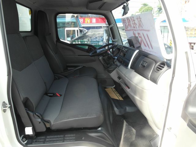 MITSUBISHI三菱 CANTER  第6張相片