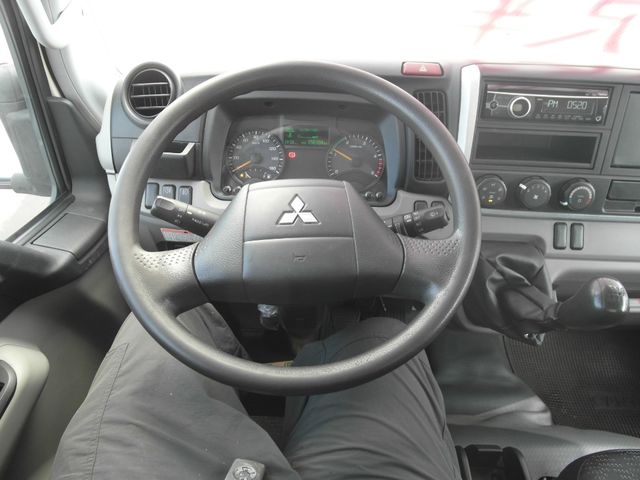 MITSUBISHI三菱 CANTER  第13張相片