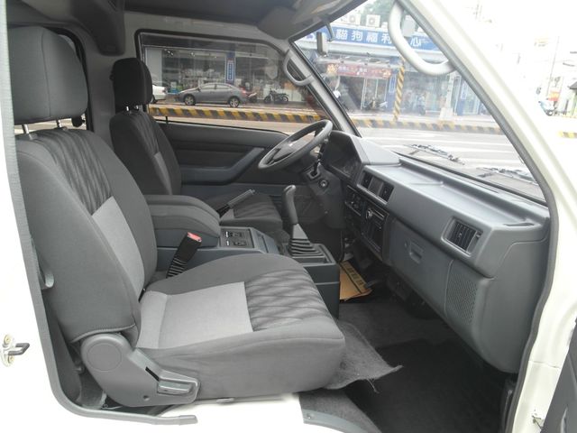 MITSUBISHI三菱 DELICA  第11張相片