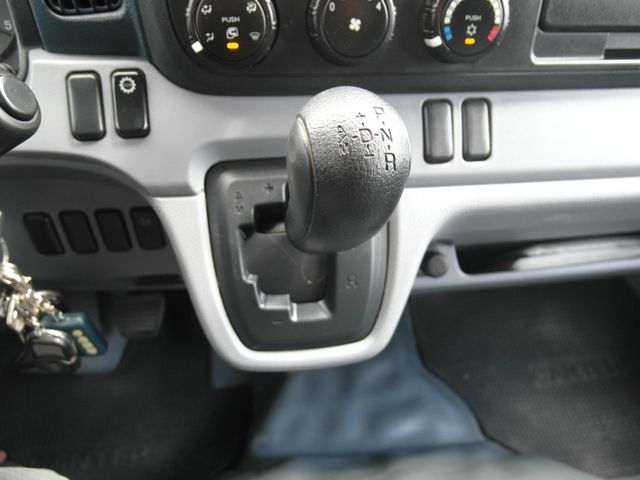 MITSUBISHI三菱 CANTER  第12張相片