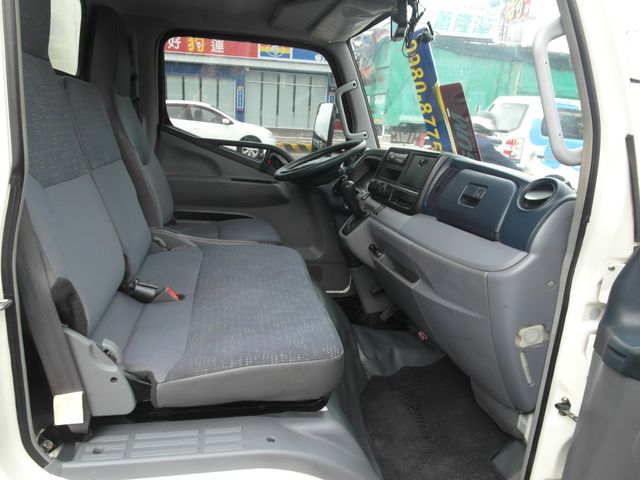 MITSUBISHI三菱 CANTER  第6張相片
