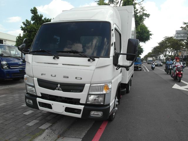 MITSUBISHI三菱 CANTER  第1張相片