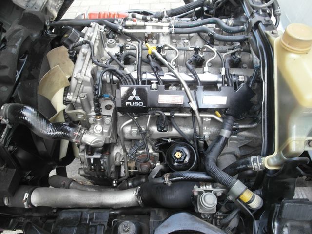 MITSUBISHI三菱 CANTER  第7張相片