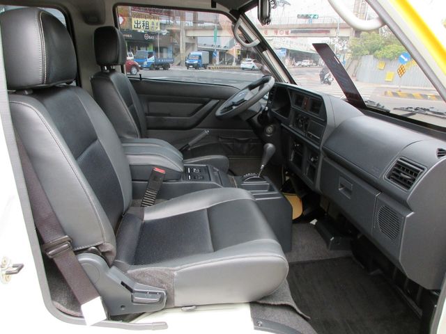 MITSUBISHI三菱 DELICA  第7張相片