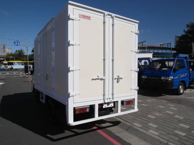 MITSUBISHI三菱 CANTER  第4張相片