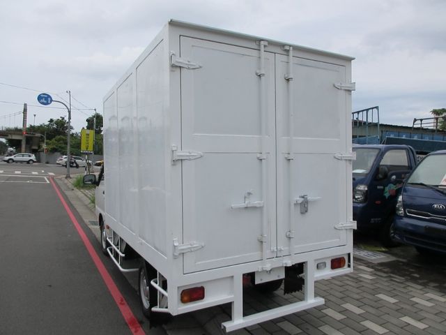 MITSUBISHI三菱 DELICA  第4張相片