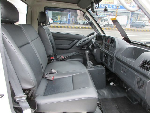 MITSUBISHI三菱 DELICA  第6張相片