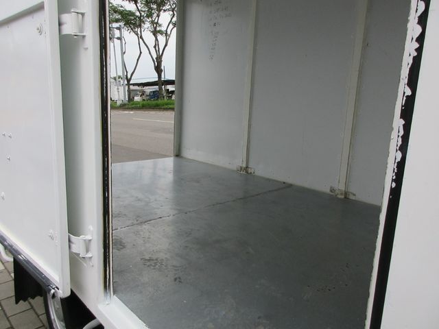 MITSUBISHI三菱 DELICA  第9張相片