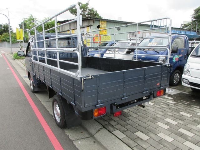 MITSUBISHI三菱 DELICA  第4張相片