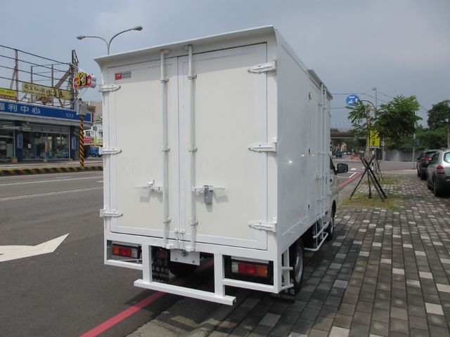 MITSUBISHI三菱 DELICA  第2張相片