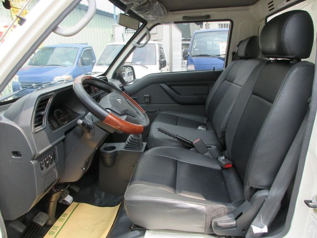 MITSUBISHI三菱 DELICA  第5張相片