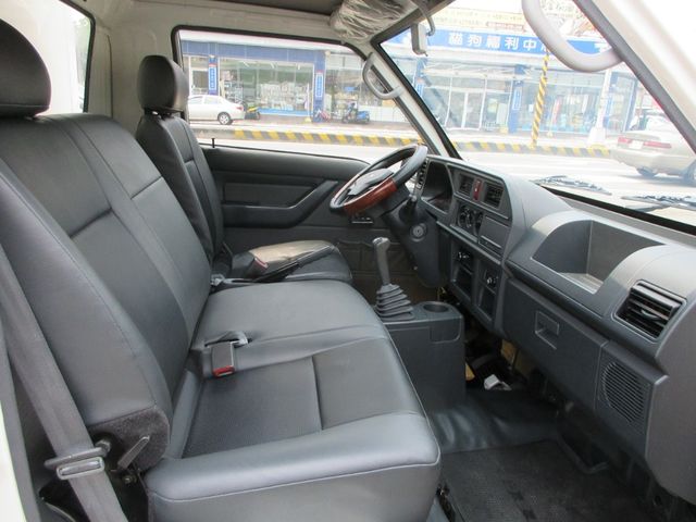 MITSUBISHI三菱 DELICA  第6張相片