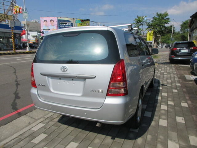 TOYOTA豐田 INNOVA  第2張相片