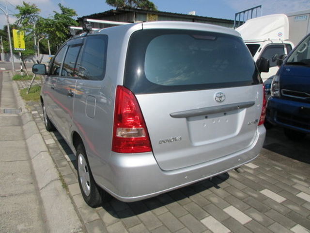 TOYOTA豐田 INNOVA  第4張相片