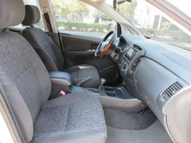 TOYOTA豐田 INNOVA  第6張相片