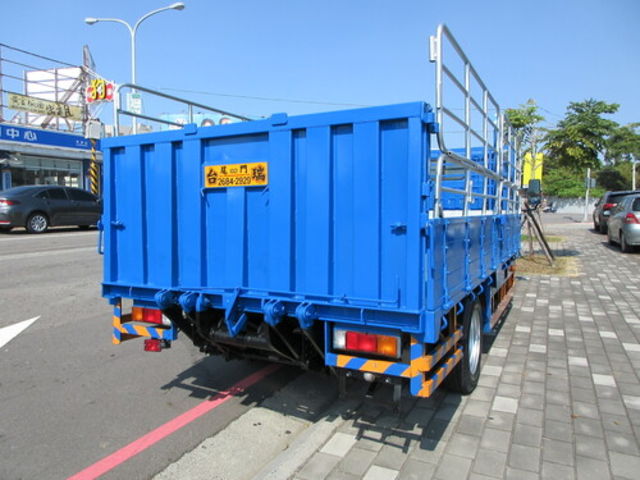 MITSUBISHI三菱 CANTER  第2張相片