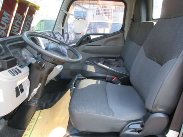 MITSUBISHI三菱 CANTER  第5張相片