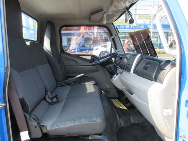 MITSUBISHI三菱 CANTER  第6張相片
