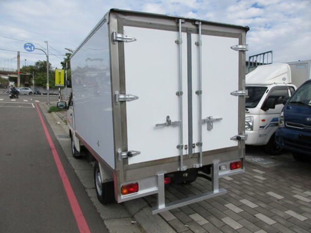 MITSUBISHI三菱 DELICA  第4張相片