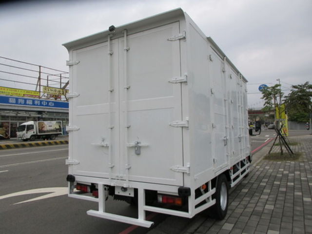 MITSUBISHI三菱 CANTER  第2張相片