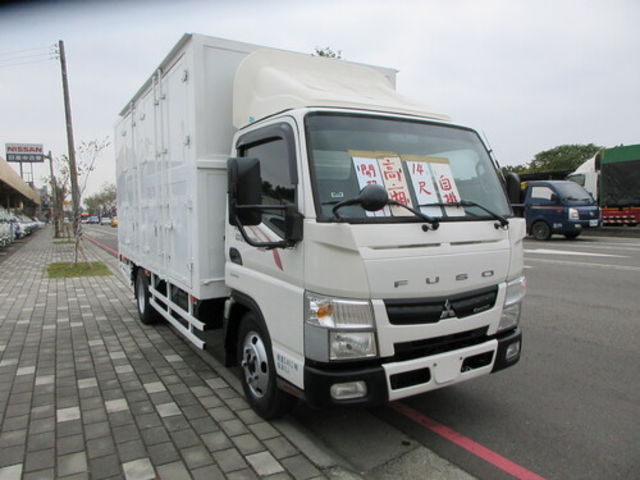 MITSUBISHI三菱 CANTER  第3張相片