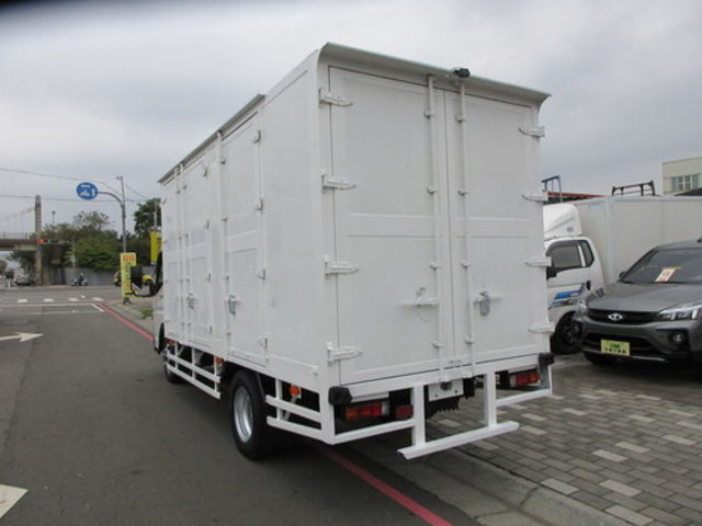 MITSUBISHI三菱 CANTER  第4張相片