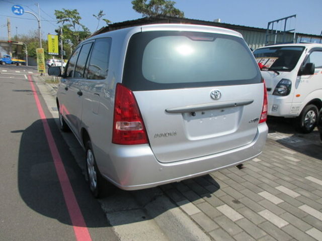 TOYOTA豐田 INNOVA  第4張相片