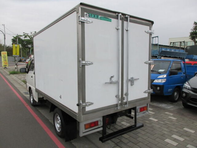 MITSUBISHI三菱 DELICA  第4張相片