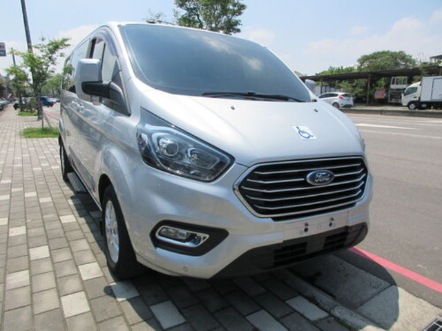 FORD福特 TOURNEO CUSTOM  第3張相片