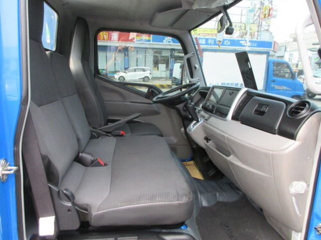 MITSUBISHI三菱 CANTER  第6張相片