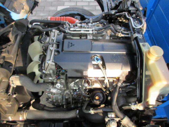 MITSUBISHI三菱 CANTER  第8張相片