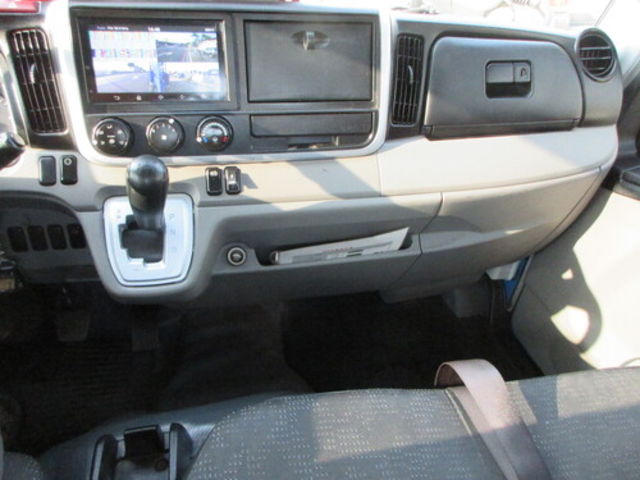 MITSUBISHI三菱 CANTER  第10張相片