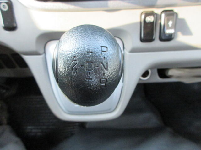MITSUBISHI三菱 CANTER  第12張相片